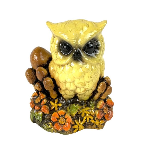 Charming Vintage Owl With Mushrooms and Flowers Statue - Terre Stone Pottery - Picture 8 of 11